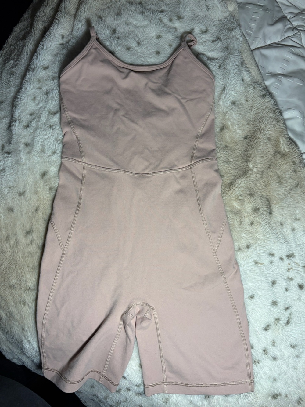 Tna pink active jumper shorts
